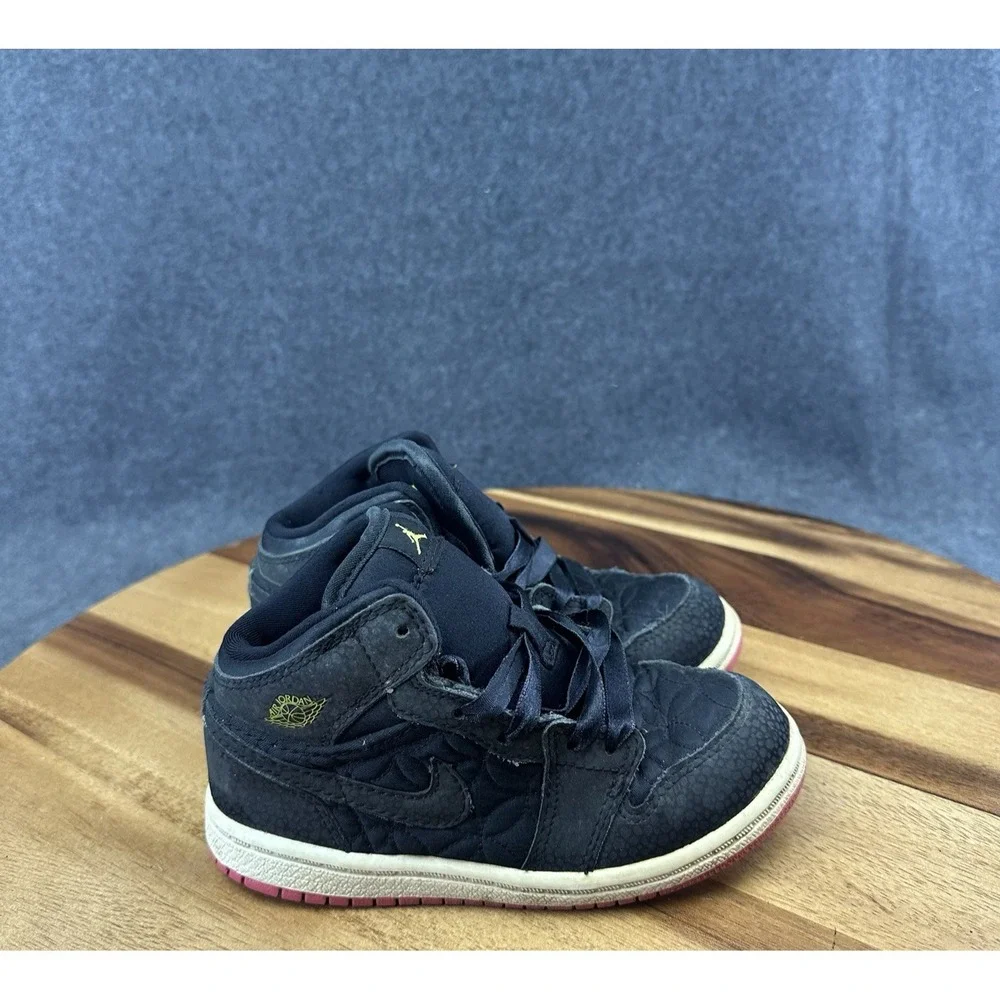 Nike Air Jordan 1 Toddler (PS) Pink/Black 2011 Size 9C 364773-008